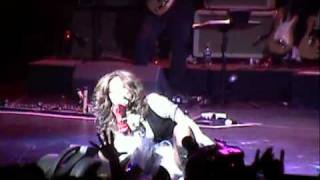 Gloria Trevi -Zapatos Viejos, Pelo Suelto - Gibson Amphithea