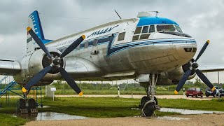 Внутренний осмотр самолёта Ил-14 / Ilyushin IL-14