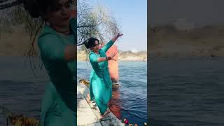 Maa offering #dance ganges