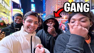 FERMATO DAI GANGSTER DI NEW YORK 😱 La Mia Esperienza Shock