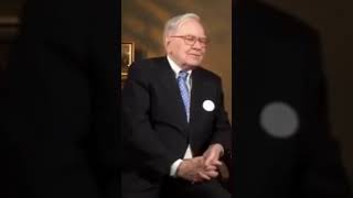 How Warren Buffett Started His Career As A Salesperson #shorts