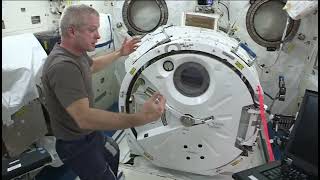 Know about International space station , How astronauts goes for space walk and foe Earth