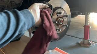 [E87] Oil Change & Front Brake Pad Replacement on a 2011 Acura RDX