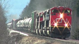 CN 8808 East, CN 8100 (SD70ACe) Trailing 03-29-2014