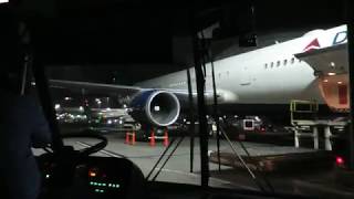 LAX : Los Angeles Airport airside Terminal Bus T3 - T2