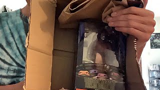 Amazon.Com Unboxing Video: NECA 7" TMNT 1990 Movie Shredder Figure Review.