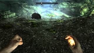 Skyrim-Let's Play! Episode 1 Part 3: Using your BEAR hands