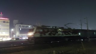 [2 In 1] Special Train + Ajmer SF Express Train Crossing Maninagar Railway Station