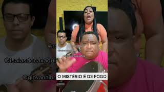 Roberta Toledoo cantando Corinhos