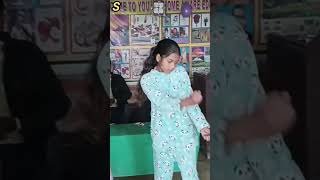 Gulabi sarara Pr dance | Thumak Thumak Dance in aesc class event