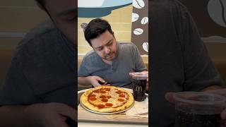 Sabia que tem Méqui que serve pizza? 🍕