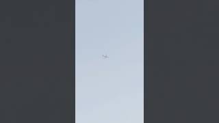 Flying emirates plane captured