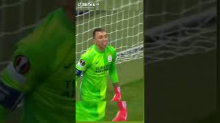 Muslera Tik Tok 5