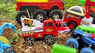 Hey ! Fire Truck Happy Play Excavator Bulldozer