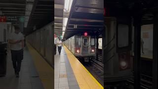 New York City Subway 5 Train Arriving at 86 St #shorts #newyork #newyorkcity