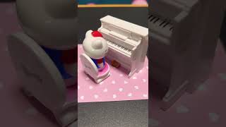 Hello Kitty Playing Piano #hellokittytoys