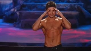 Zac Efron WINS Best Shirtless Performance MTV Movie Awards "Zac Efron Takes off Shirt" THOUGHTS