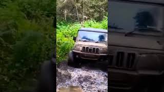 Mahindra bolero offroading stunt 🤬🤯#shorts #youtubeshorts #bolero