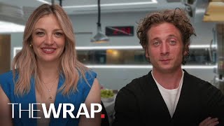 'The Bear' Stars Jeremy Allen White & Abby Elliott Talk Season 3 and That Episode 1 Flashback