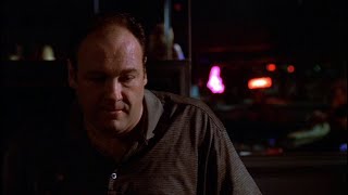 The Sopranos - Tony Georgie'yi Telefon İle Dövüyor (S1B2)