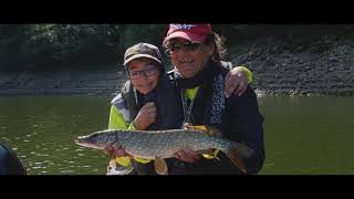 Lac de Sarrans : "le lac sauvage du grand nord" Carladez -Tourisme en Aubrac - Aveyron