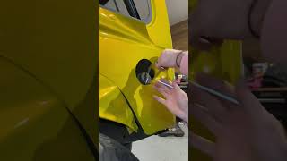 Vinyl￼ wrapping a jeep