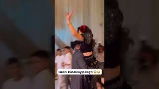 #Gelini kucaklayıp kaçtı #gelin #damat #shortsvideo #shorts #kesfet