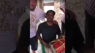 Leyenda Viva, La Greña Tambora En Un Colmadon Tocando.