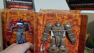 Unboxing Transformers: Rise of the Beasts Deluxe Class Optimus Prime and Rhinox