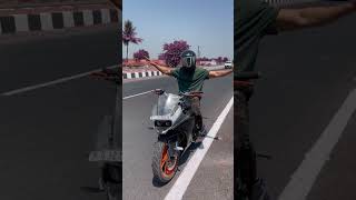 KTM RC WHEELIE 🙌🏻🙌🏻🙌🏻 #ktm #ktmlover #wheelie #viral #trending #shortsvideo