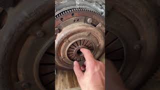 1600 VW bug pressure plate issue or normal? #moneypit #vw #bug #beetle