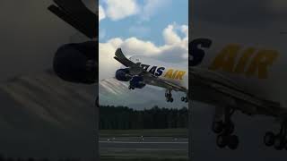 Atlas Air 747-8 Takeoff