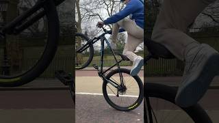 Wheelies in London! #shorts #london #wheelie #c100