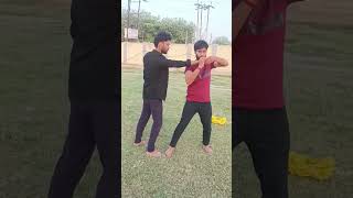 Self defense on road side ✊🔥 #trending #selfdefense #karate #shorts #viral #dltkd