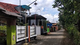 Walaupun Di Pinggir Sungai Suasana Desa ini Sangat Indah ||Rumah mewah TKI