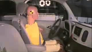 Vehicule  Crash Test 2009 - 2011 Nissan Cube Side Impact) IIHS-Extreme