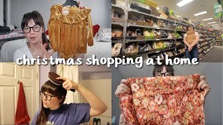 Christmas present shopping in my home town! | VLOG