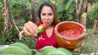 eating green banana with chili | Eating so spicy who can eat?