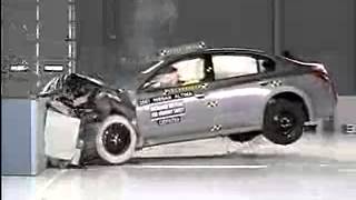 Vehicule  Crash Test 2007 Nissan Altima w_sab IIHS-Extreme