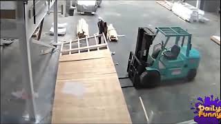 IDIOTS AT WORK   MOMENTS YOU MAY MISS 2018   COMPILATION #1