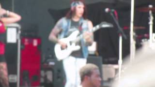 Falling In Reverse: The Drug In Me Is You Live @ Rock On The Range 2012