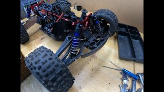 TRAXXAS SLEDGE SHOCKS ON A ARMMA KRATON EXB , IT CAN BE DONE