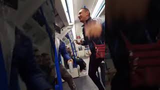 Hoțu și Gogoșaru din Câmpia Turzii, pe metrou la Londra - Part 2