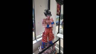 LIFE-SIZE GOKU, LUFFY, ZORO...