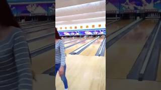 Bowling strike1