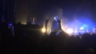 Ghost/Papa speaking to crowd/Detroit 10/2/15