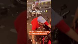 Sebuah mobil tabrak rumah makan di jakarta pusat #jakartainfo