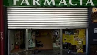 Persiana farmacia con motor