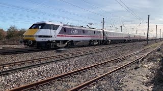 LNER class 91, 91107 doing a rare shunt move at St Neots - 19/02/23