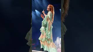 Florence + the Machine with Willie J Healey - Shake It Out live Dublin 3 Arena 08 02 23